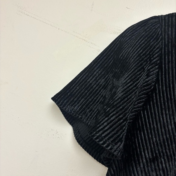 Urban Outfitters Smitten Ribbed Peplum Top - Picture 4 of 11